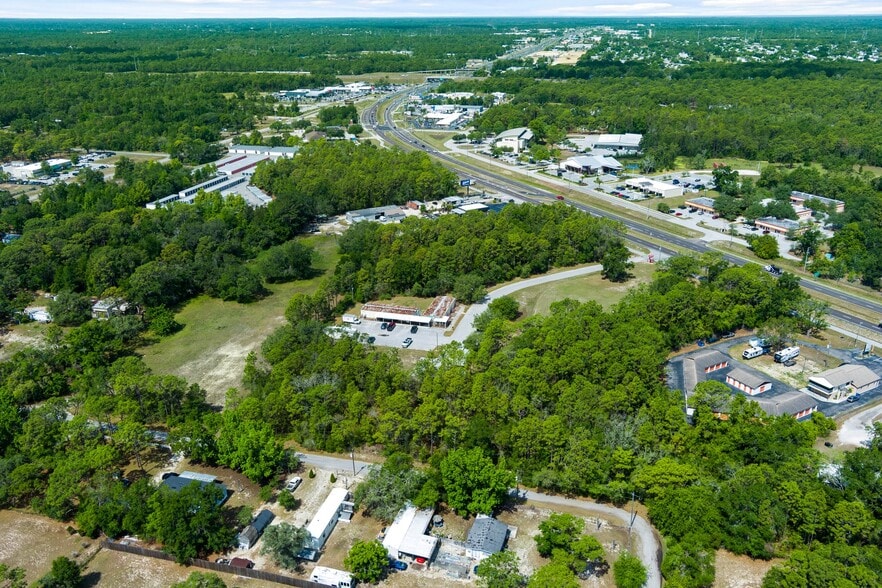 More Photos Of 15464 Cortez Blvd, Brooksville Unknown For Lease