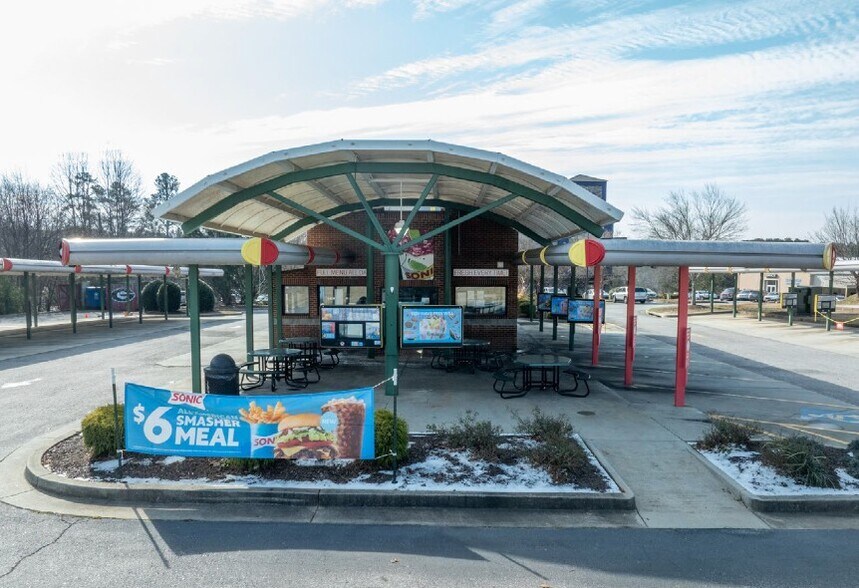 More Photos Of 4275 Atlanta Hwy, Bogart Fast Food For Sale