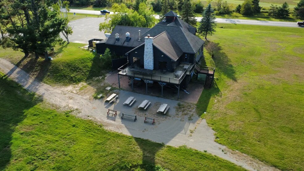 Primary Photo Of 3459 S US Highway 31, Brutus Bar For Sale