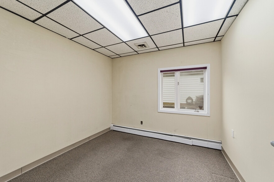 More Photos Of 2406 New Rd, Northfield Office For Sale