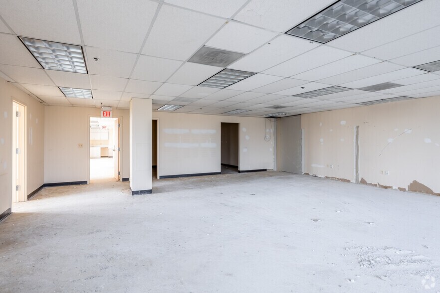 More Photos Of 25 E Salem St, Hackensack Office For Lease