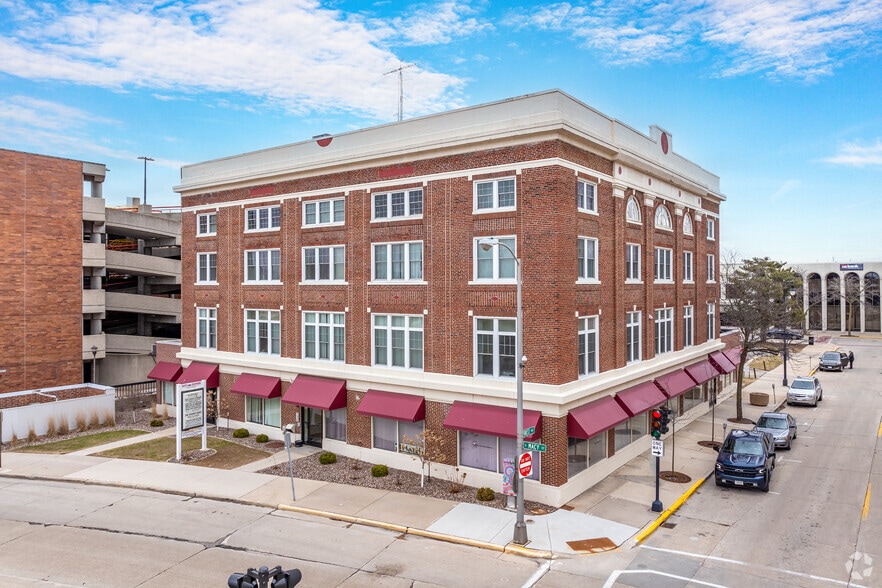 Primary Photo Of 17 Forest Ave, Fond Du Lac Apartments For Lease