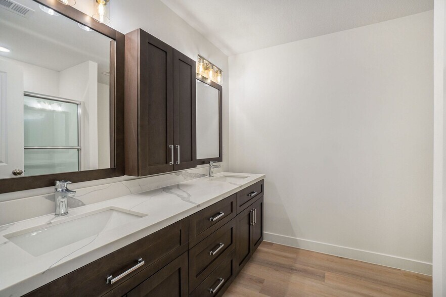 More Photos Of , Kansas City Multifamily For Sale