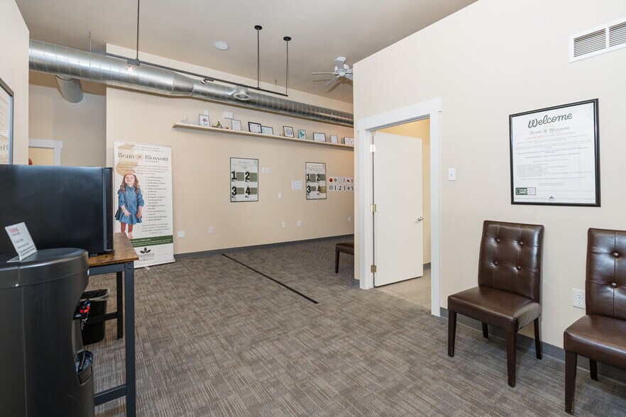 More Photos Of 210-214 W Sunset Ave, Coeur d'Alene Freestanding For Lease