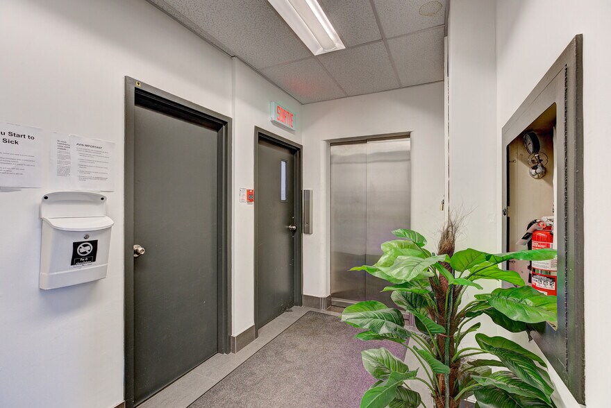 More Photos Of 510 Boul Saint-Laurent, Montréal Loft Creative Space For Sale