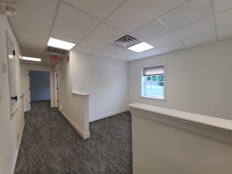 More Photos Of 47 River Rd, Summit Office For Sale