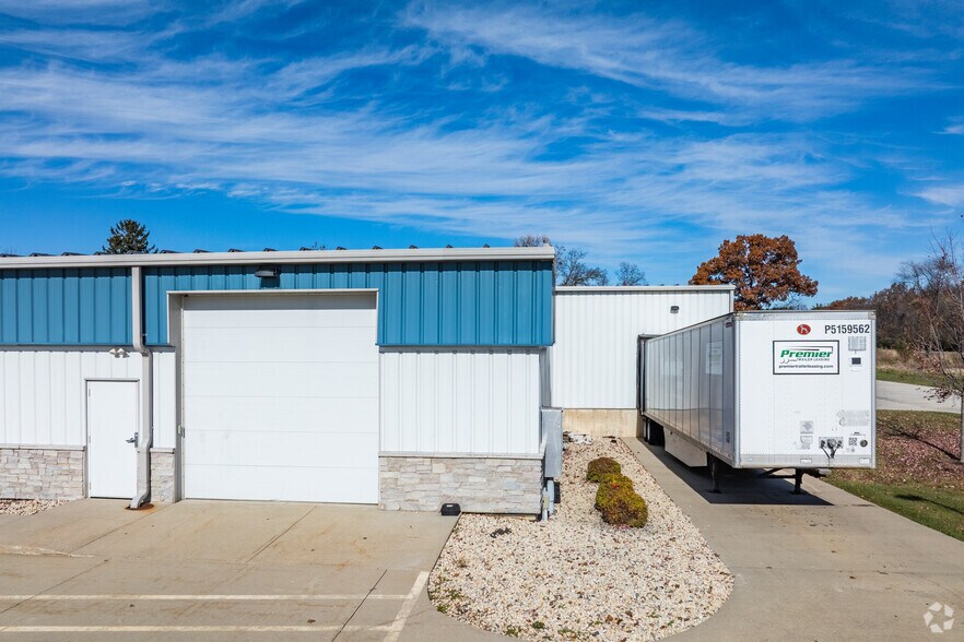 More Photos Of 1400 E High St, Milton Manufacturing For Lease