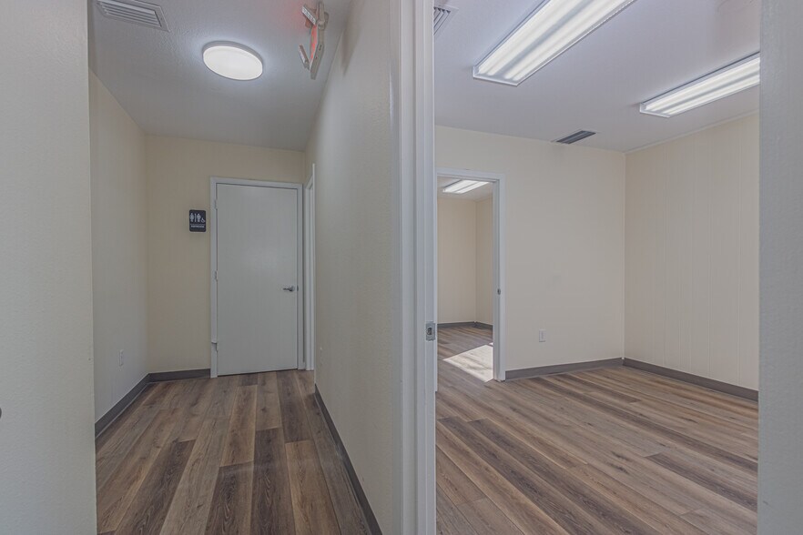 More Photos Of 119 W Plymouth Ave, Deland Unknown For Lease