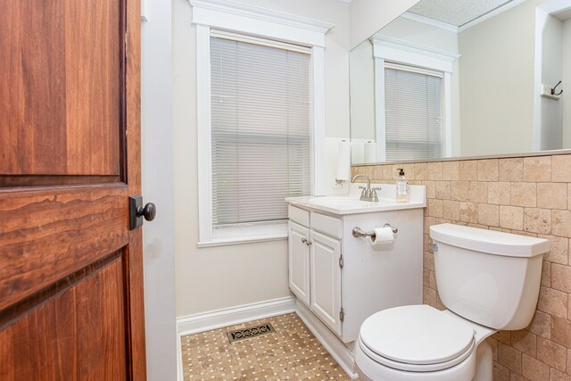 More Photos Of 422 W Wesley St, Wheaton Office For Sale