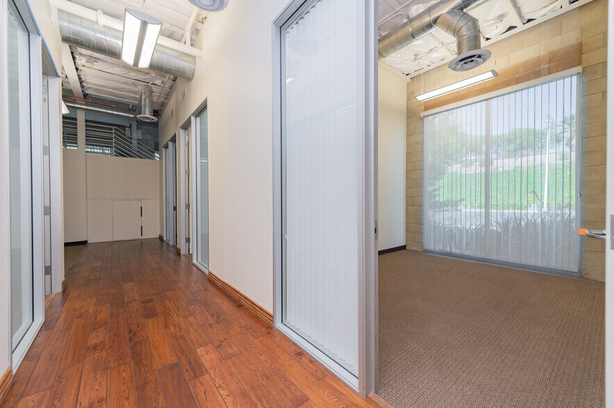 More Photos Of 8925 Research Dr, Irvine Office For Sale