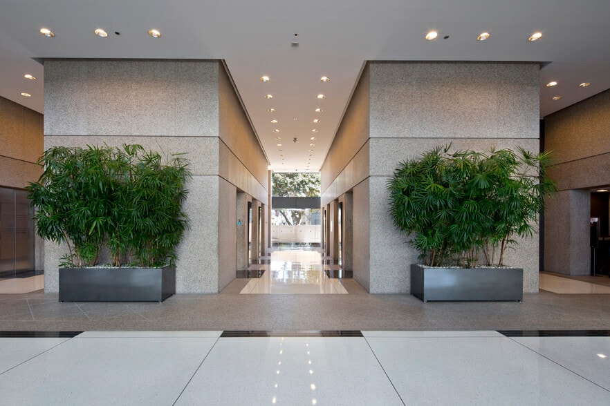 More Photos Of 12100 Wilshire Blvd, Los Angeles Office For Lease