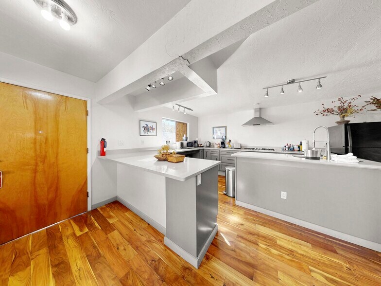 More Photos Of US 163 & San Juan River, Mexican Hat Hospitality For Sale