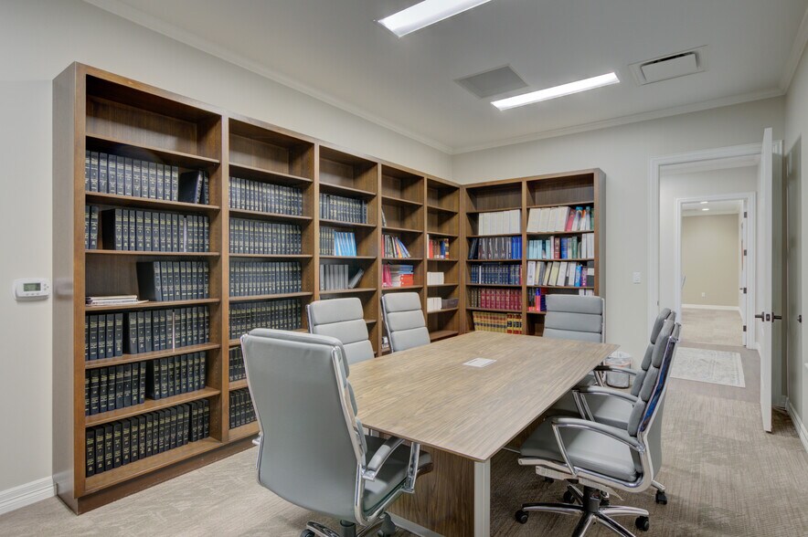 More Photos Of 13625 Ronald Reagan Blvd, Cedar Park Medical For Lease