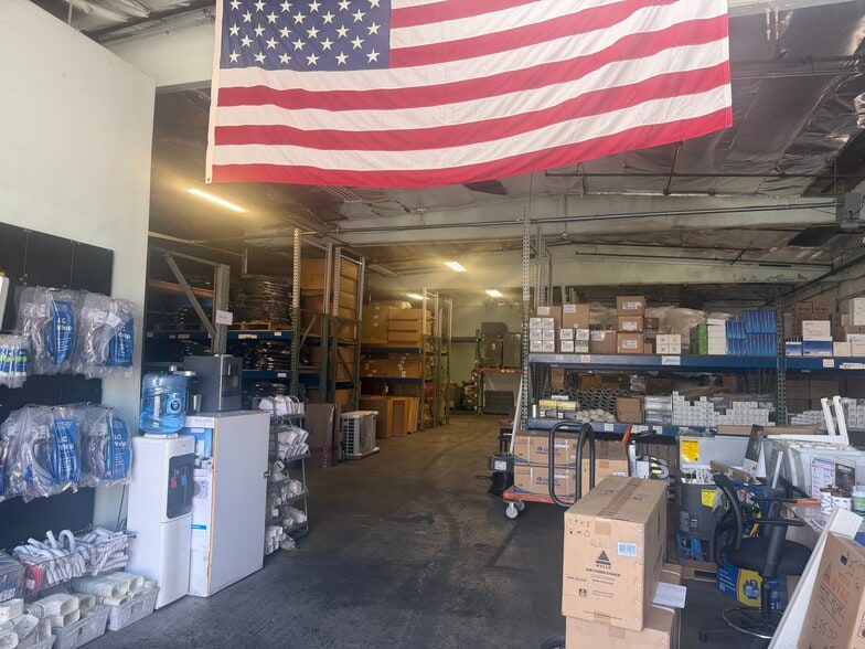 More Photos Of 1703-1711 S California Ave, Monrovia Warehouse For Lease