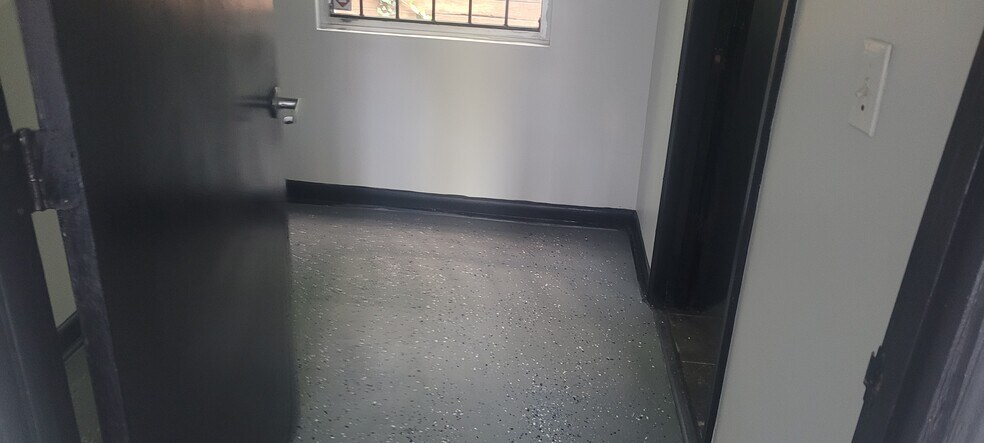 More Photos Of 3024 Memorial Dr, Atlanta Office For Lease