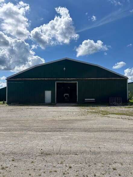 More Photos Of 621 McChord, Rantoul Industrial For Sale