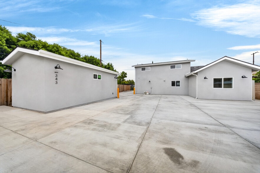More Photos Of 337-343 N Magnolia St, Orange Apartments For Sale