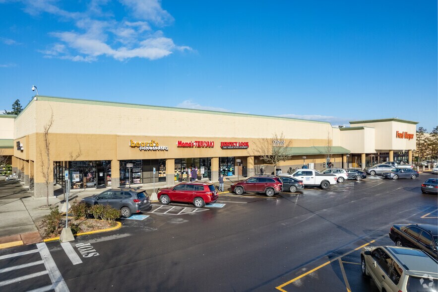 More Photos Of 19200 SW Martinazzi Ave, Tualatin Storefront For Lease