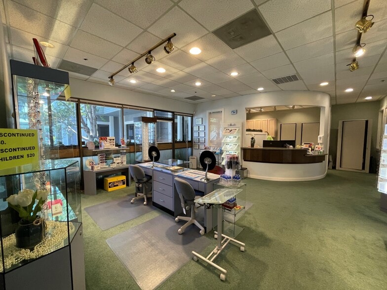 More Photos Of 639 E Blithedale Ave, Mill Valley Storefront Retail Office For Lease