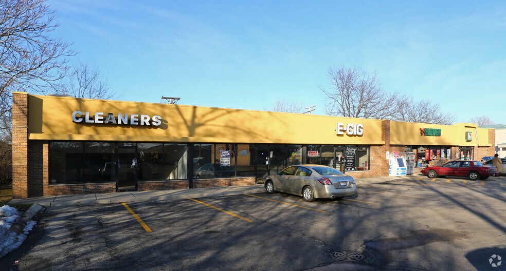 More Photos Of 1100-1106 Ogden Ave, Lisle Freestanding For Lease