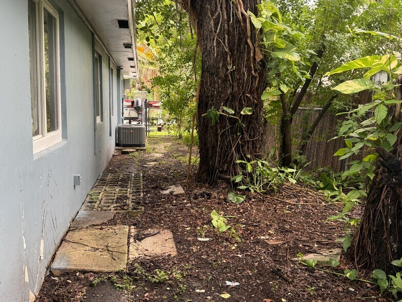More Photos Of 401 SW 7th Ave, Fort Lauderdale Apartments For Sale