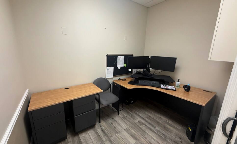 More Photos Of 1696 SE Hillmoor Dr, Port Saint Lucie Medical For Lease