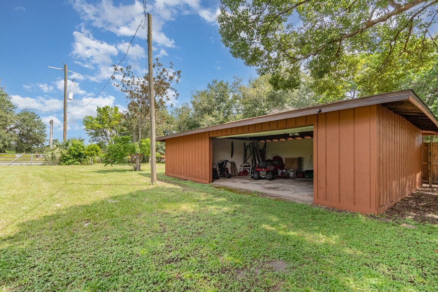 More Photos Of 155 11th Ave, Osteen Specialty For Sale