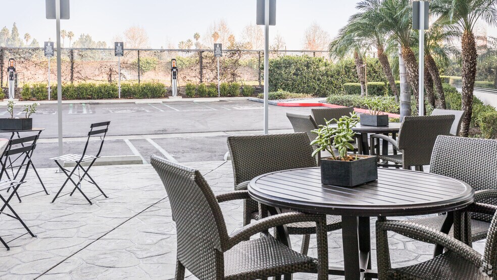 More Photos Of 888 Disneyland Dr, Anaheim Office For Lease