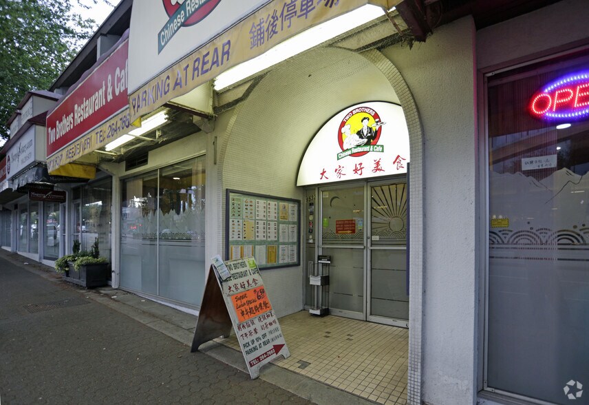 More Photos Of 8516-8532 Granville St, Vancouver Storefront Retail Residential For Lease