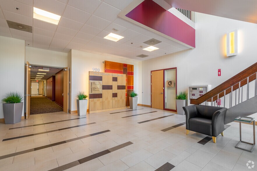 More Photos Of 900 Technology Park Dr, Billerica Office For Lease