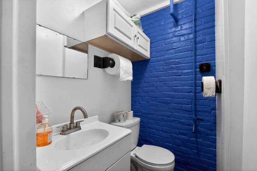 More Photos Of 3341-43 D St, Philadelphia Manufacturing For Sale