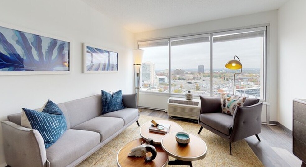 More Photos Of 50 Morgan St, Hartford Apartments For Sale