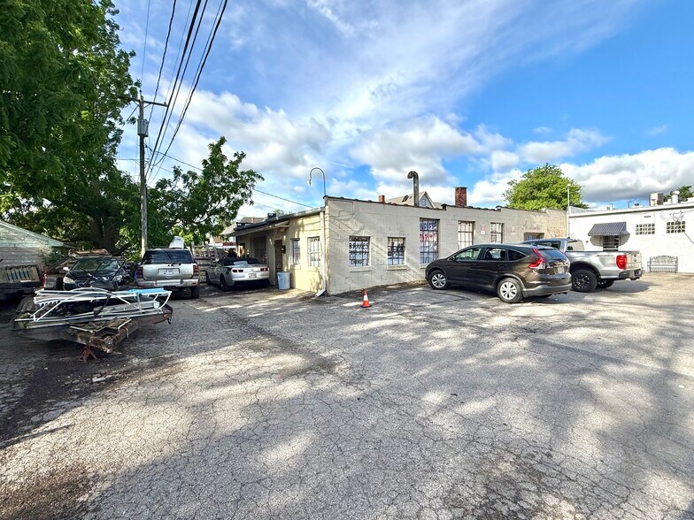 More Photos Of 4448 Lewis Ave, Toledo Storefront For Sale