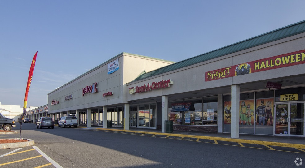 More Photos Of 339 Squire Rd, Revere General Retail For Lease