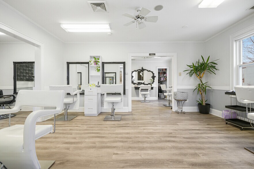 More Photos Of 118 Columbus Ave, Valhalla Office Residential For Lease