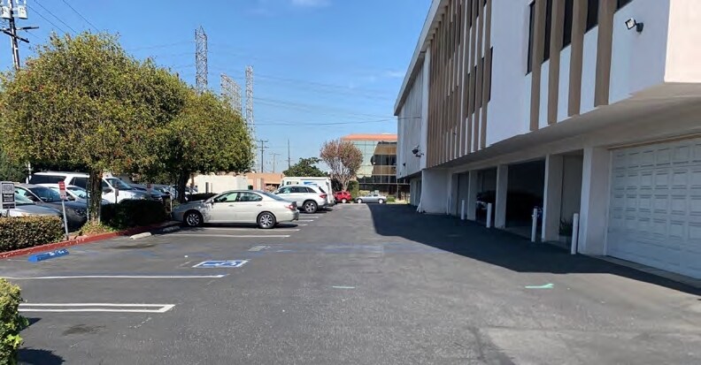 More Photos Of 17725 Crenshaw Blvd, Torrance Office For Sale