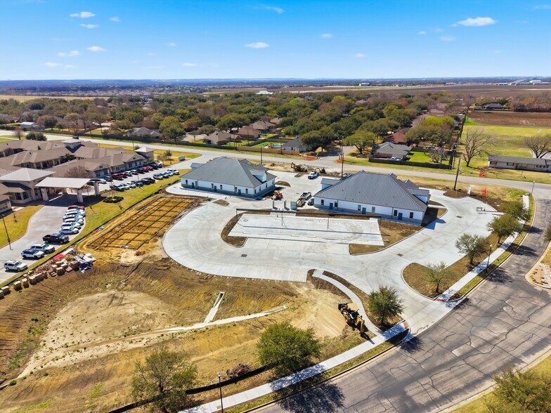 More Photos Of 5241 Speegleville Rd, McGregor Office For Lease