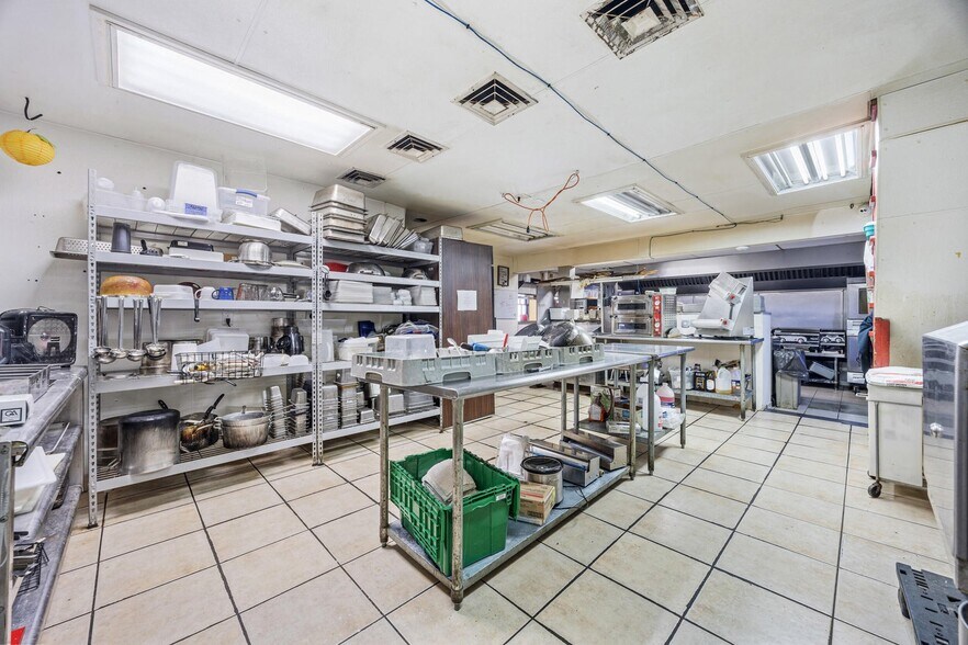 More Photos Of 511 Fergus Ave, Erhard Restaurant For Sale