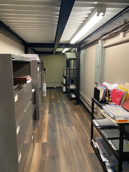 More Photos Of 77 Gazza Blvd, Farmingdale Showroom For Sale