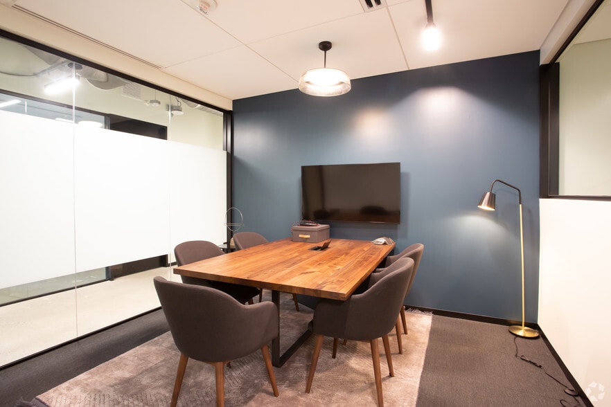 More Photos Of 823 Congress Ave, Austin Office For Lease