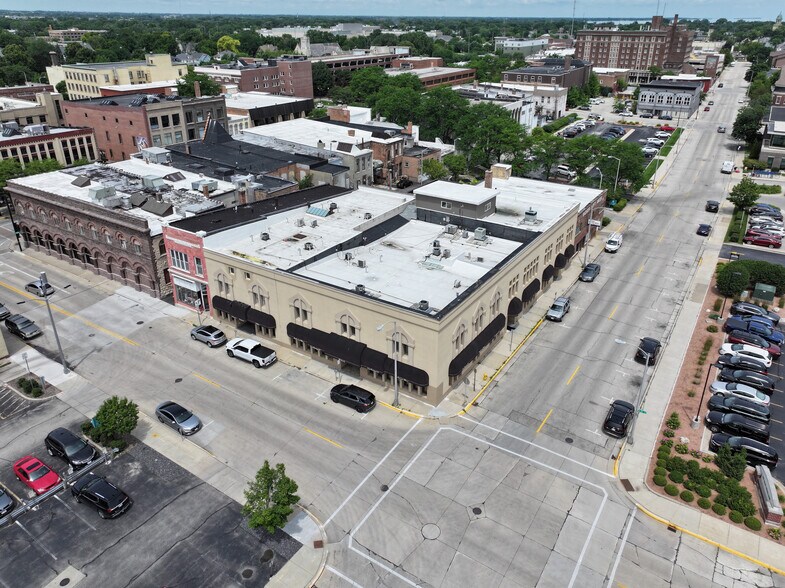 More Photos Of 15-19 E 1st St, Fond Du Lac Office For Lease