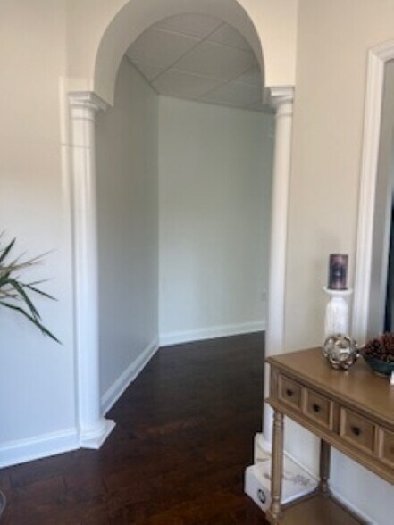 More Photos Of 2526 Plantation Center Dr, Matthews Medical For Lease