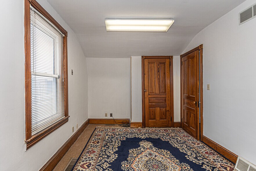 More Photos Of 100-102 W Fornance St, Norristown Medical For Sale