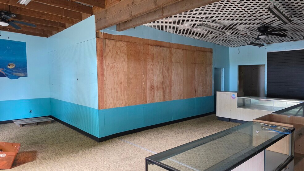 More Photos Of 374 Kamehameha Ave, Hilo Storefront For Sale