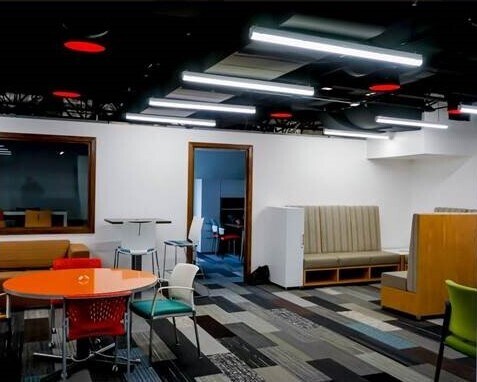 More Photos Of 5400 S Pulaski Rd, Chicago Office For Lease