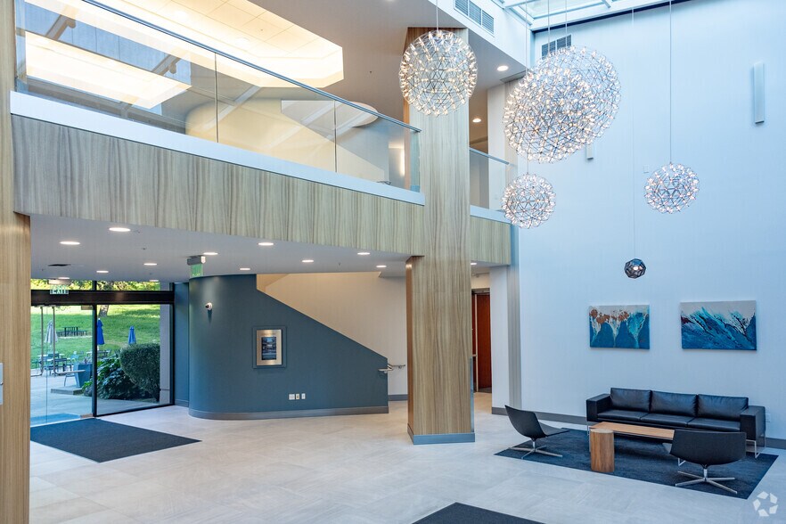 More Photos Of 100 Wood Hollow Dr, Novato Office For Lease