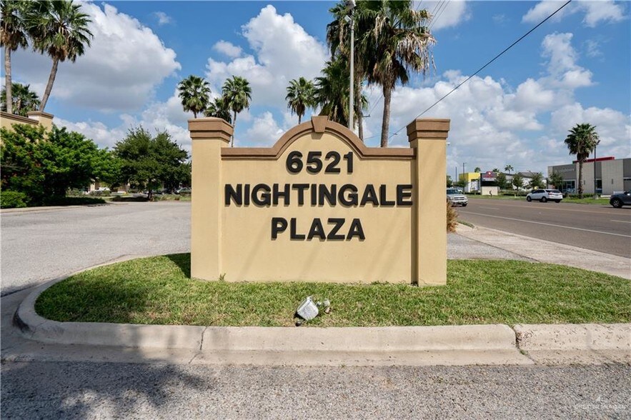 More Photos Of 6521 N 10th St, McAllen Medical For Lease