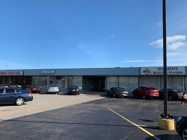 More Photos Of 2027-2055 22nd Ave, Kenosha General Retail For Lease