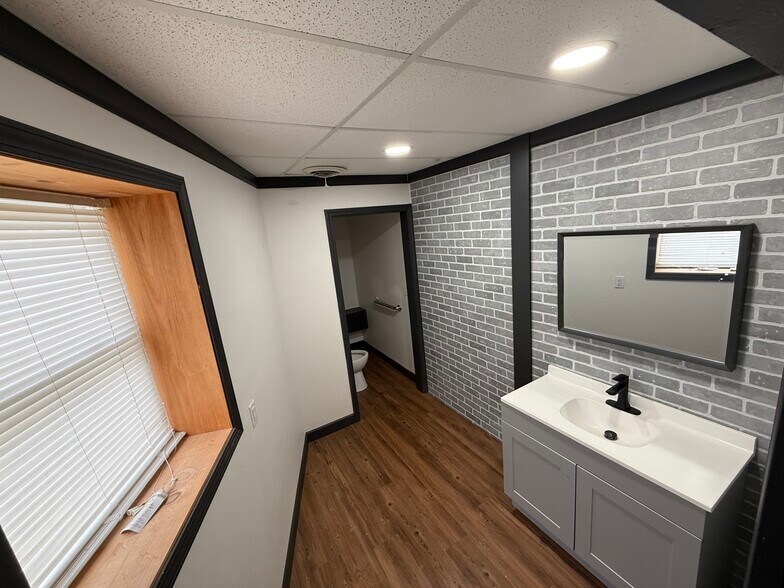 More Photos Of 99 N Main St, Swanton Storefront Retail Residential For Sale