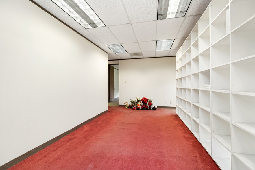 More Photos Of 14411 Cornerstone Village Dr, Houston Office For Lease